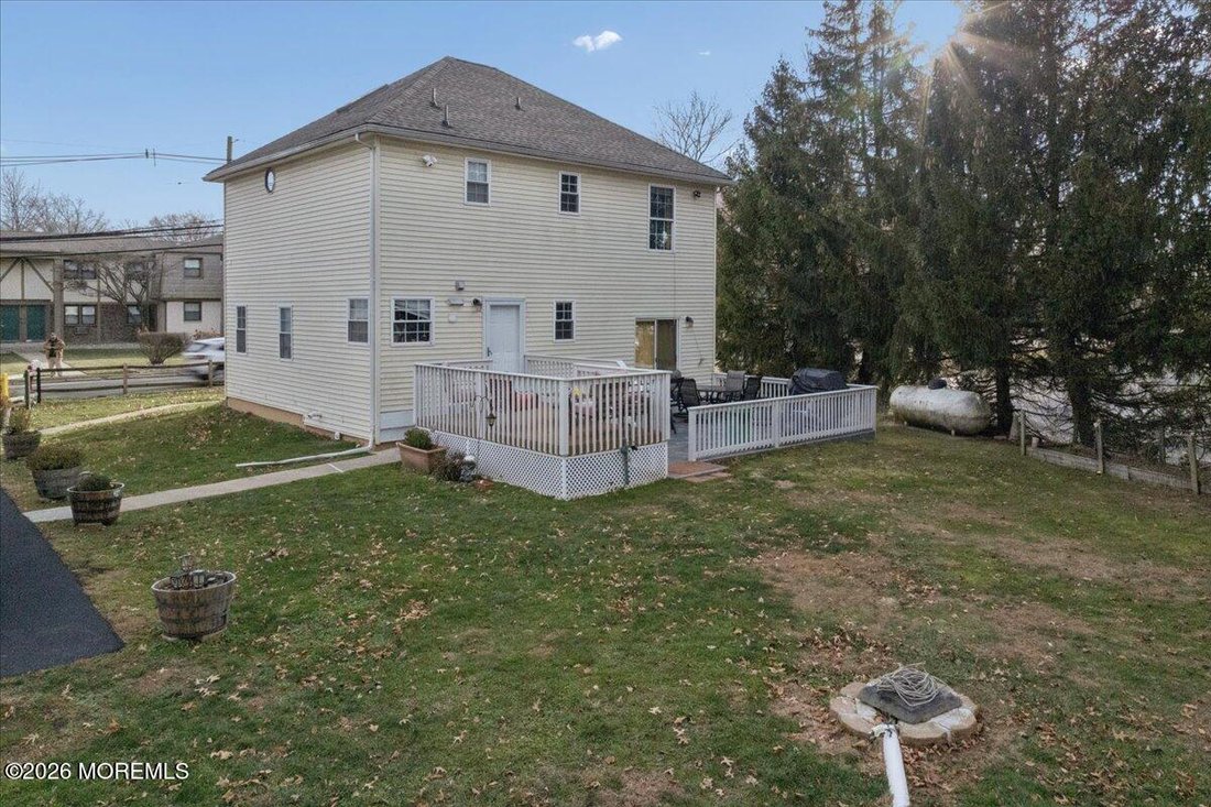 House in Old Bridge Township, New Jersey, United States 3 - 16862874