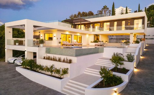 Villa à Estepona, Andalousie, Espagne 1