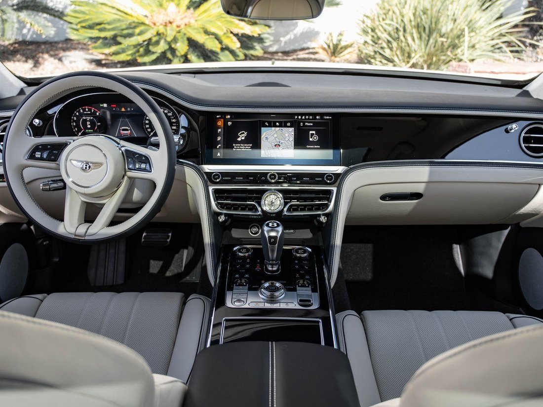2026 Bentley Flying Spur in La Jolla, CA, United States 4 - 17090418