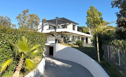 Villa a Estérel Plage-Logis de l'Aspé-Péguière, Saint-Raphaël, Francia 1