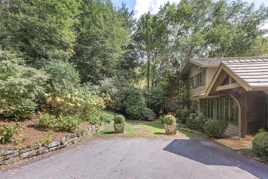 House in Highlands, North Carolina, United States 5 - 16207021