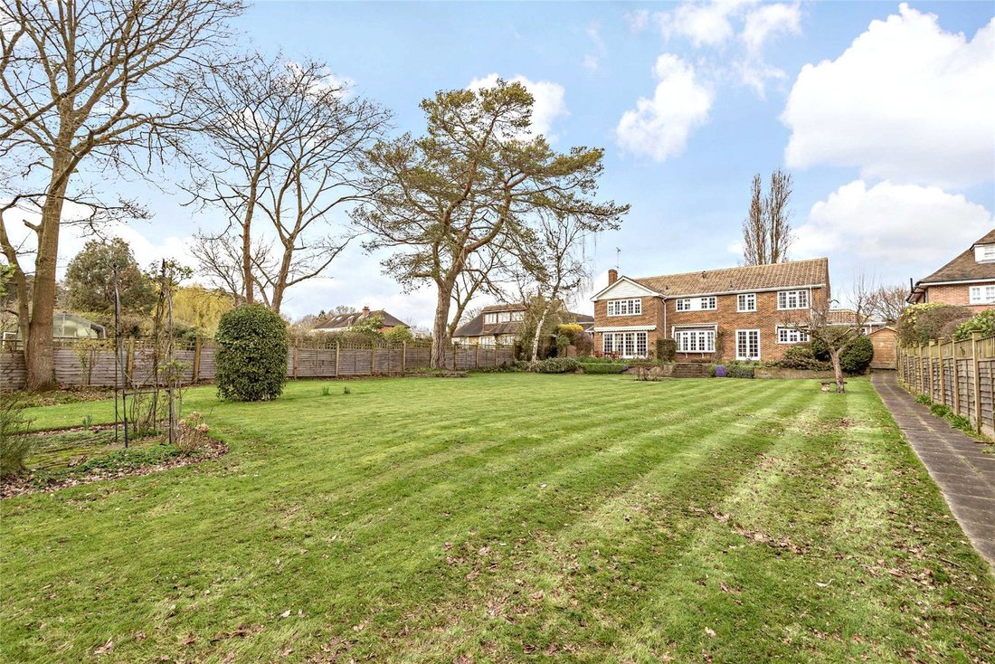 House in Ferney Hill, Enfield, England 4 - 17286432