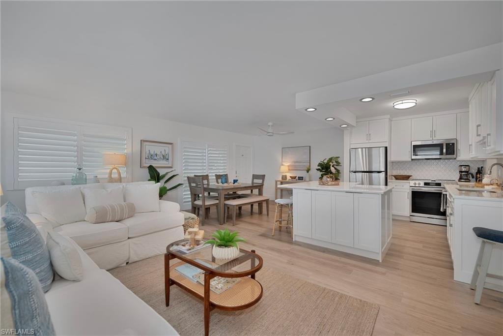 Condo in Naples, Florida, United States 3 - 16675045