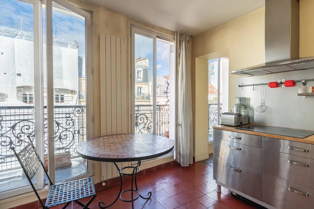Apartment in Chateau d'Eau-Lancry, Paris 10e Arrondissement, Paris 5 - 17287136