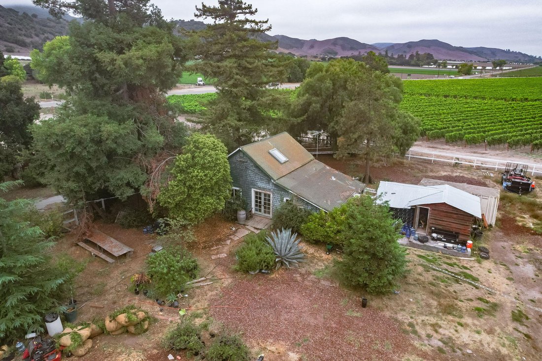 Farm Ranch in Los Alamos, California, United States 3 - 17288270