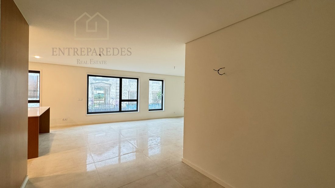 Apartment in Cedofeita, Santo Ildefonso, Se, Miragaia, Sao Nicolau e Vitoria, Porto District, Portugal 3 - 17289817