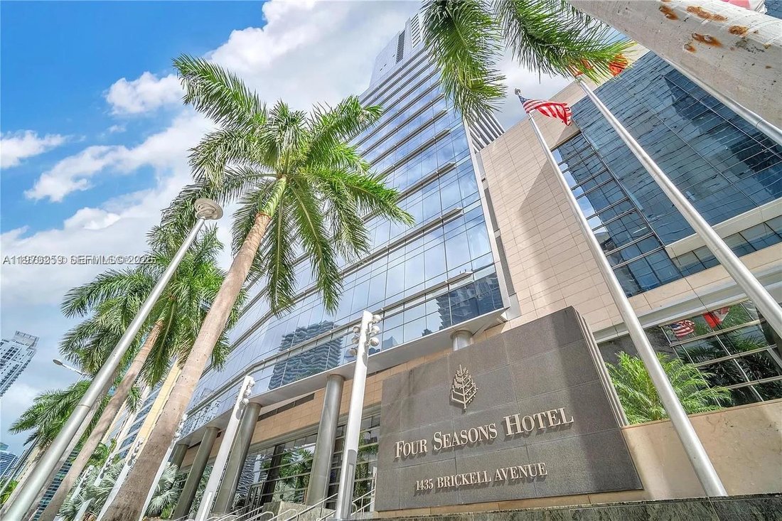 Condo in Miami, Florida, United States 1 - 17288261