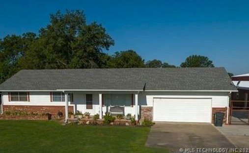 House in Okmulgee, Oklahoma, United States 1