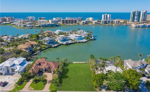 Land in Naples, Florida, United States 1
