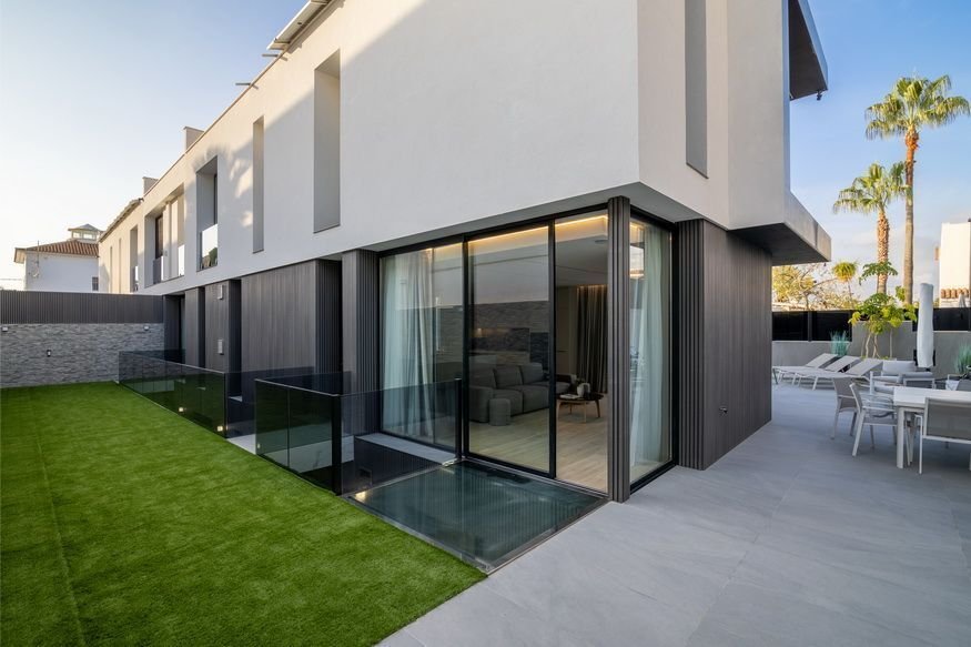 Villa in l'Albir, l'Alfas del Pi, Valencian Community 1 - 17289088