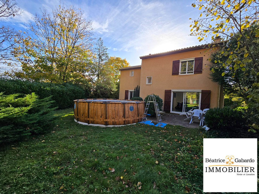 Villa in Centre-Bourg, Saint-Genis-Laval, France 2 - 17289971