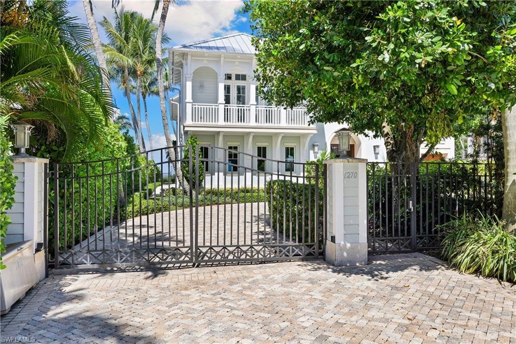 House in Naples, Florida, United States 5 - 16071003