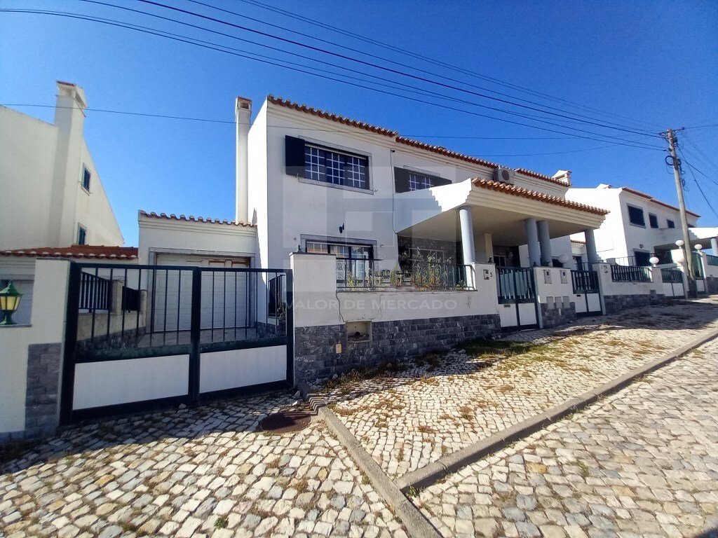 House in Santo Isidoro, Lisbon, Portugal 1 - 17289880