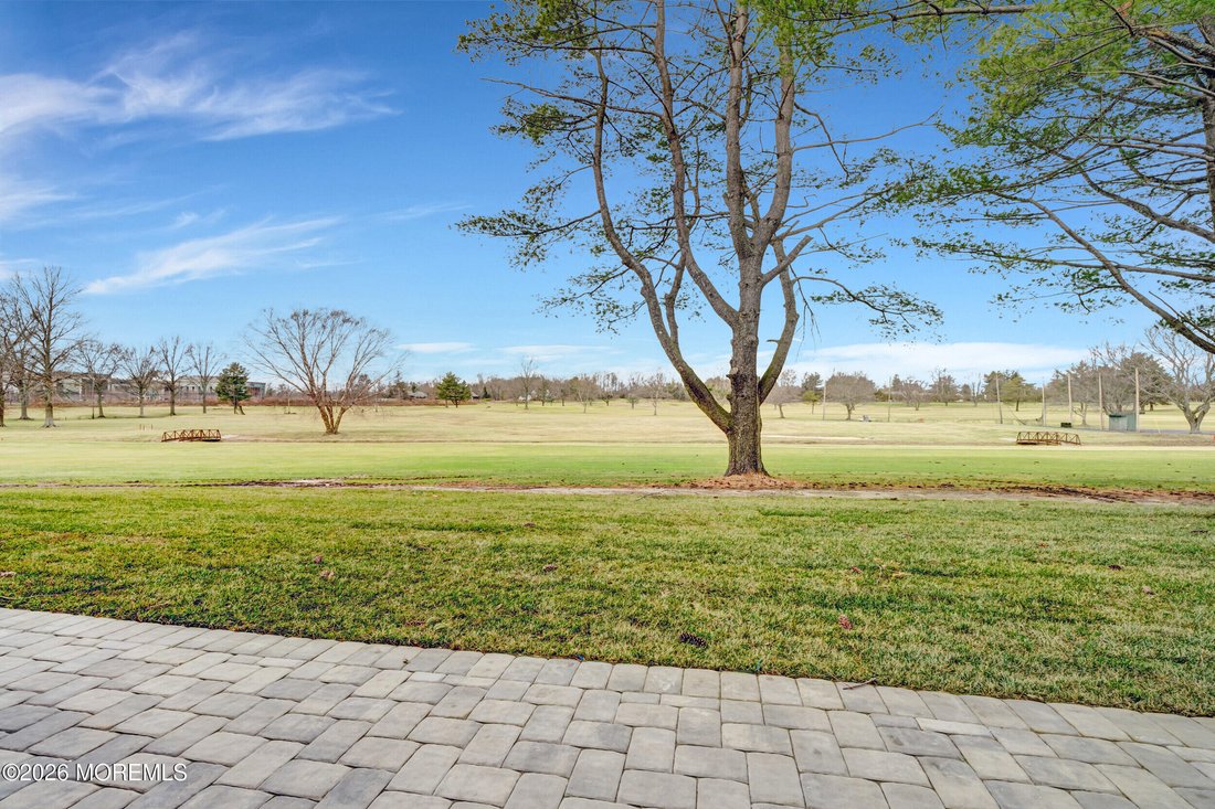 Condo in Tinton Falls, New Jersey, United States 3 - 17286690