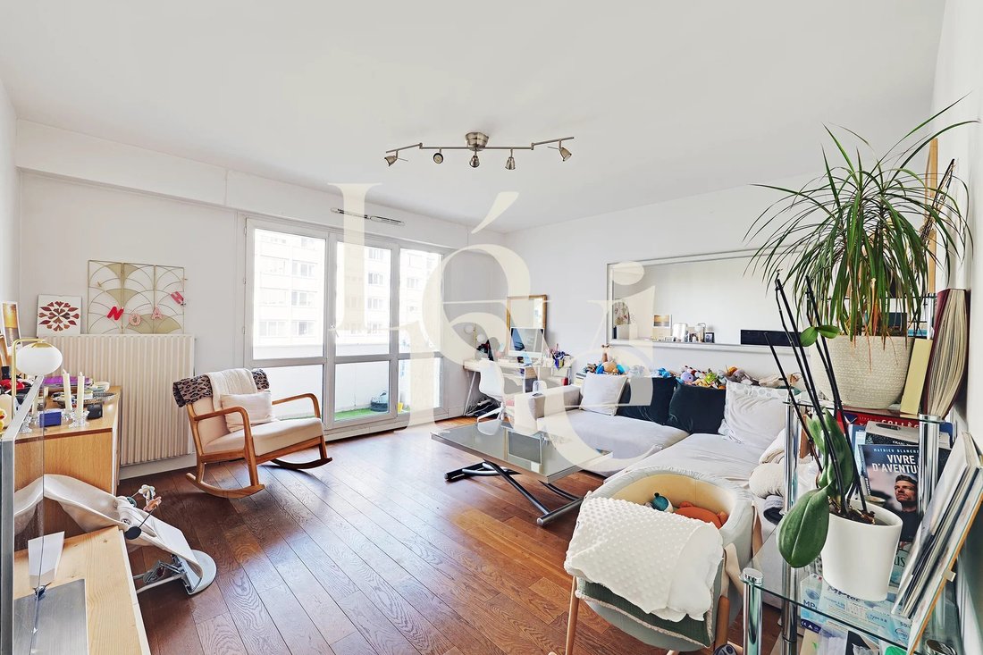 Apartment in Nationale-Deux Moulins, Paris 13e Arrondissement, Paris 2 - 17286952