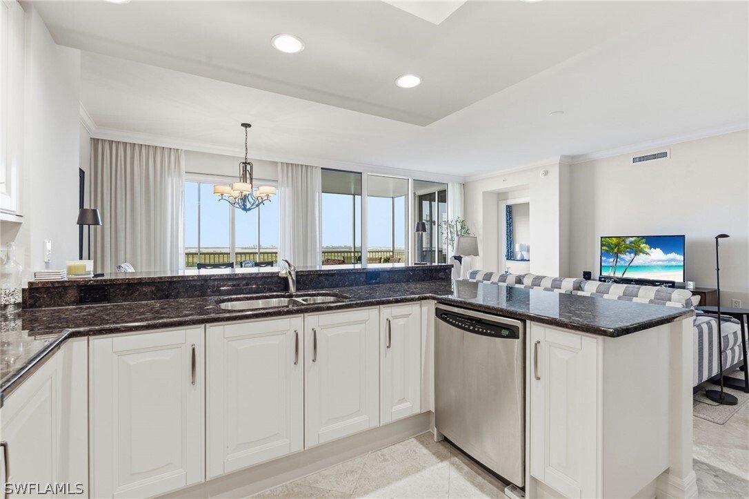 Condo in Estero, Florida, United States 3 - 17288651