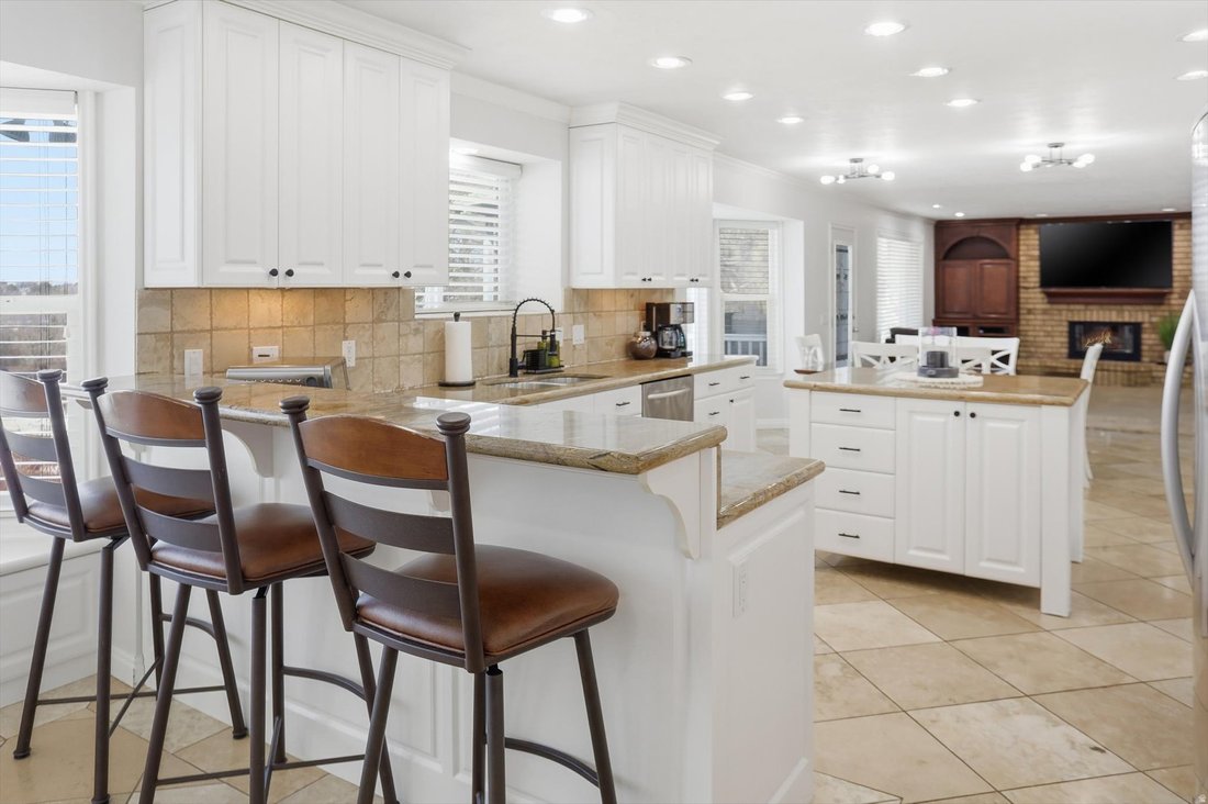 House in Murray, Utah, United States 3 - 17288710