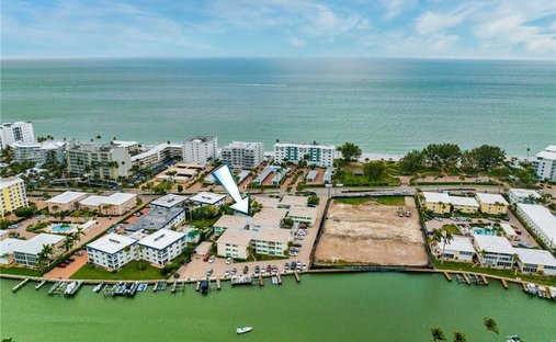 Condo in Naples, Florida, United States 1