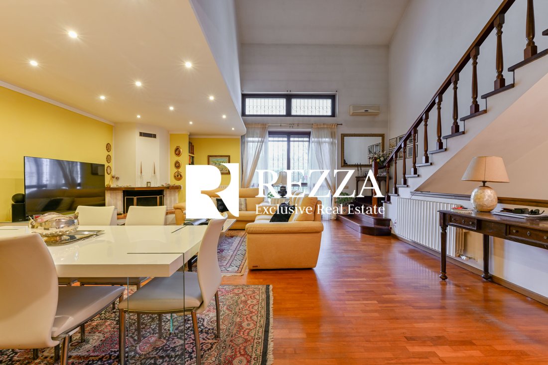Villa in Buccinasco, Lombardy, Italy 1 - 17286523
