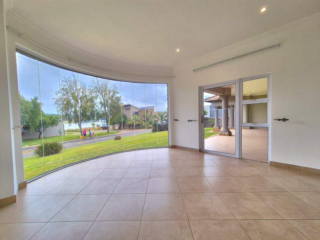 House in Ebotse Golf &amp; Country Estate, Gauteng, South Africa 4 - 17287690