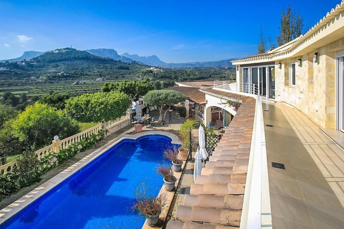 Villa in Calp, Land Valencia, Spanien 1 - 17291189