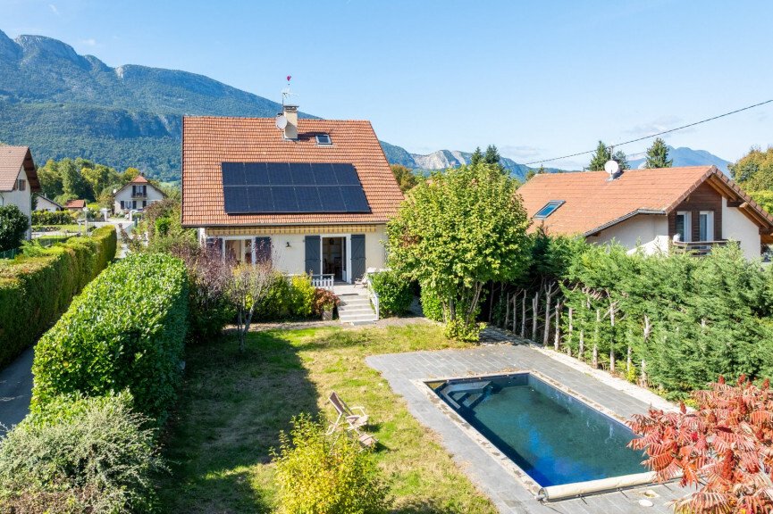 Villa in Doussard, Auvergne-Rhône-Alpes, France 1 - 17289087