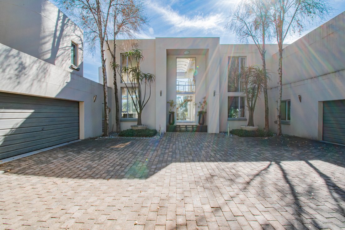 House in Monument Park, Gauteng, South Africa 2 - 17287679