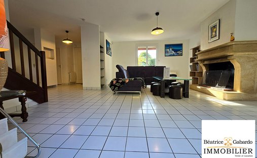 Villa en Centre-Bourg, Saint-Genis-Laval, Francia 1