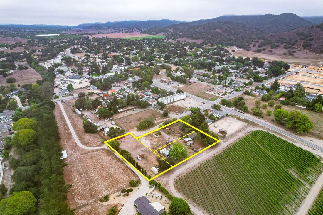 Farm Ranch in Los Alamos, California, United States 2 - 17288270