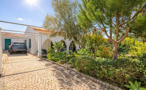 Villa in Alvor, Algarve, Portugal 1