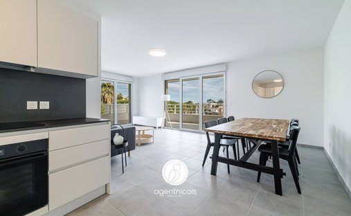 Apartment in Saint Jean-Les Vallières, Cagnes-sur-Mer, France 1