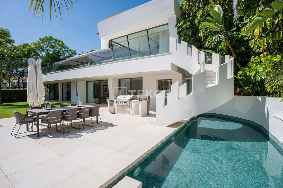 Villa in La Quinta, Benahavis, Andalusia 3 - 17290010