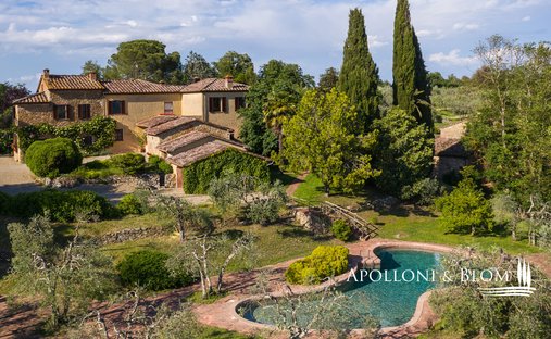 Villa in Lucignano, Tuscany, Italy 1