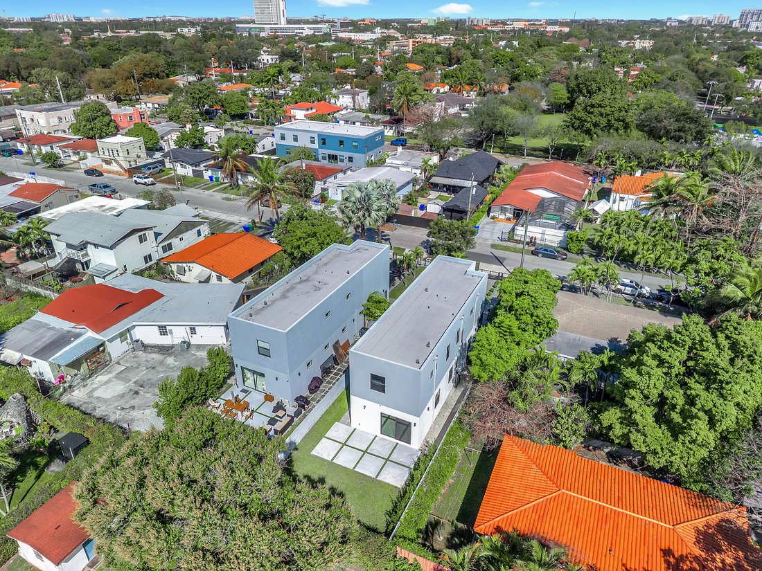House in Miami, Florida, United States 3 - 17286249