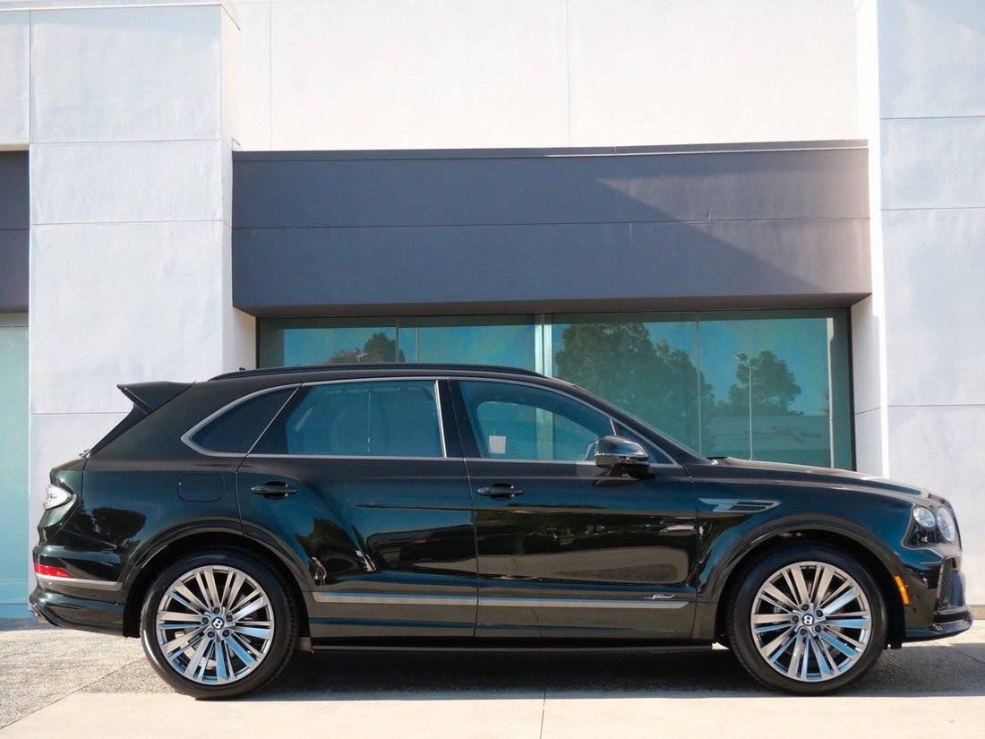 Suv in Thousand Oaks, CA, United States 5 - 16753348