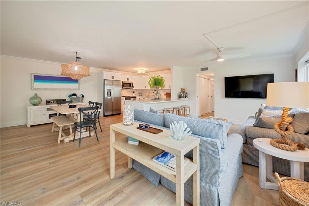 Condo in Naples, Florida, United States 4 - 16306038