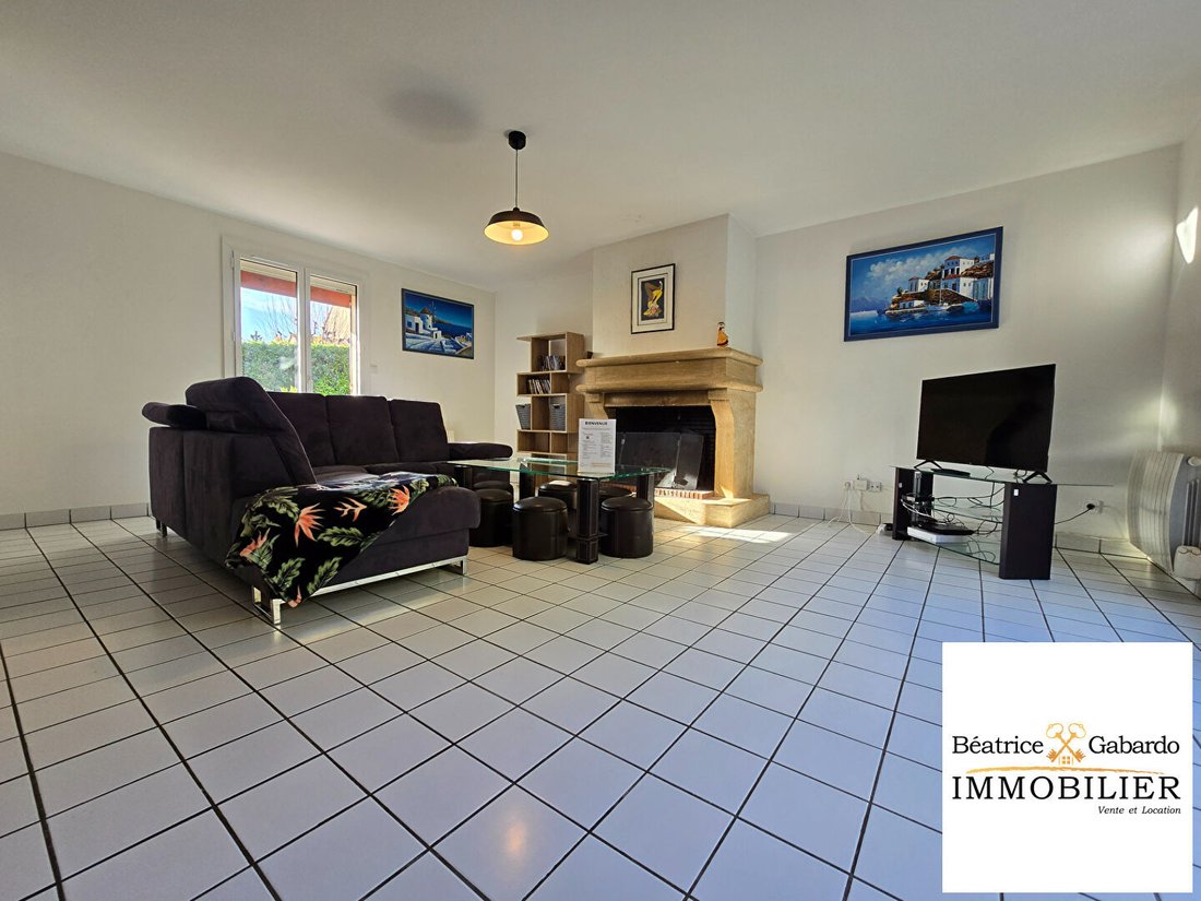 Villa in Centre-Bourg, Saint-Genis-Laval, France 3 - 17289971