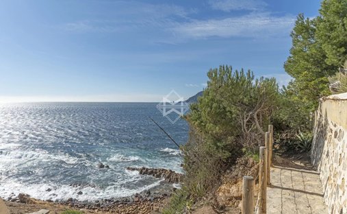 Villa in Pin Rolland-Maregau, Saint-Mandrier-sur-Mer, France 1