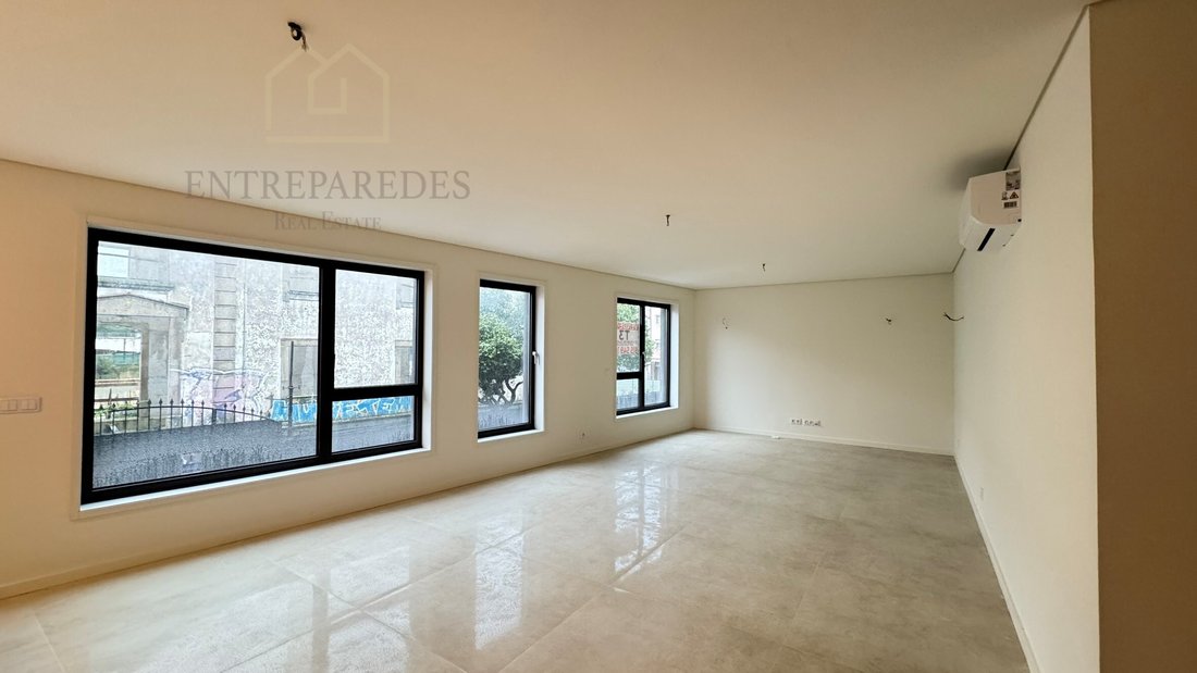 Apartment in Cedofeita, Santo Ildefonso, Se, Miragaia, Sao Nicolau e Vitoria, Porto District, Portugal 2 - 17289817