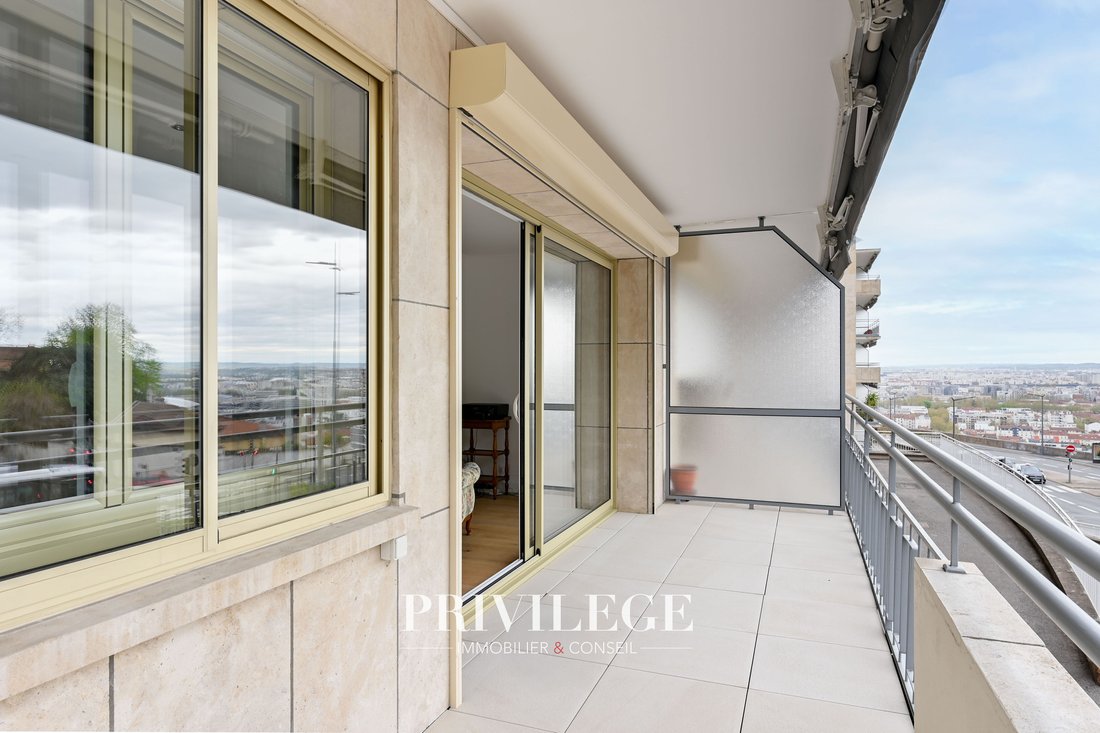 Apartment in Perralière, Lyon, Auvergne-Rhône-Alpes 2 - 17290070