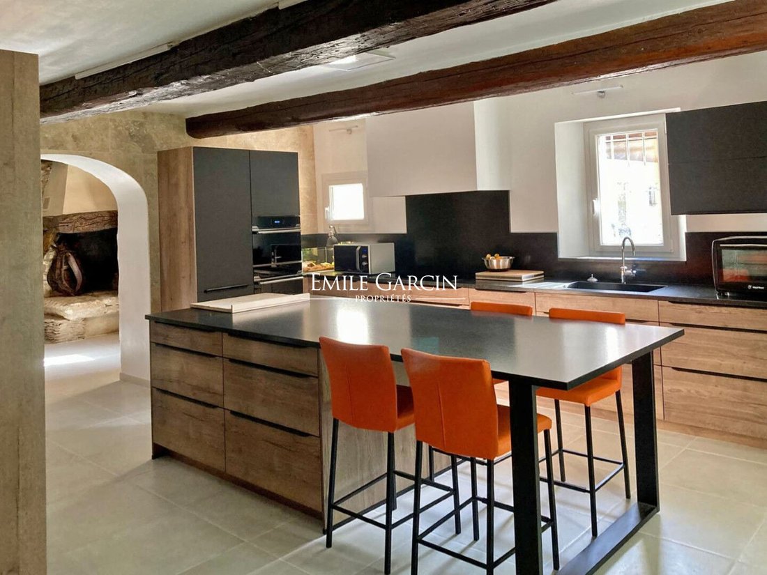 Villa in La Ville, L'Isle-sur-la-Sorgue, France 5 - 17289959
