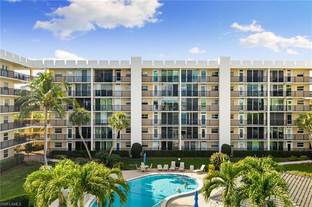 Condo in Naples, Florida, United States 2 - 16953972