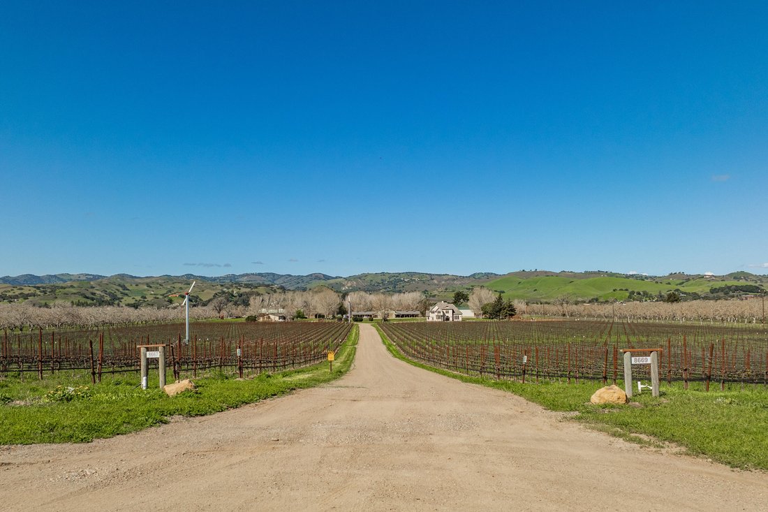 Farm Ranch in Buellton, California, United States 5 - 17288171