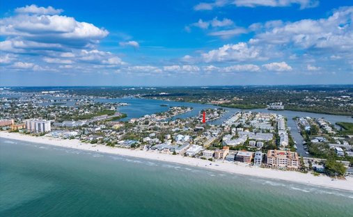 Condo in Indian Shores, Florida, United States 1