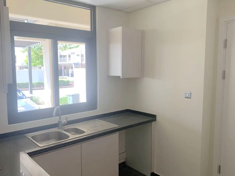 Townhouse in Damac Hills 2, Dubai, United Arab Emirates 5 - 17286362