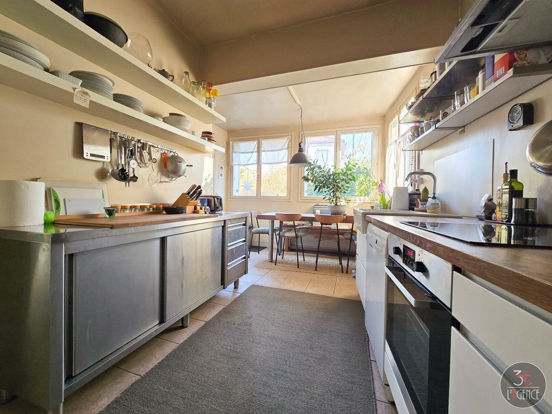 House in Fontenay-sous-Bois, Ile-de-France, France 5 - 17290784