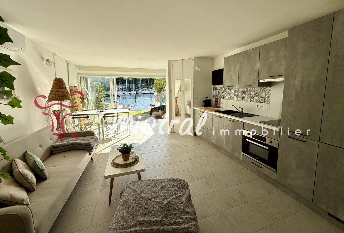 Apartment in Le Grau-du-Roi, Occitania, France 2 - 16981114
