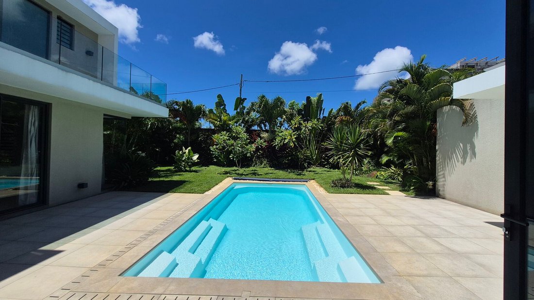 Villa in Grand Baie, Rivière du Rempart District, Mauritius 2 - 17291882