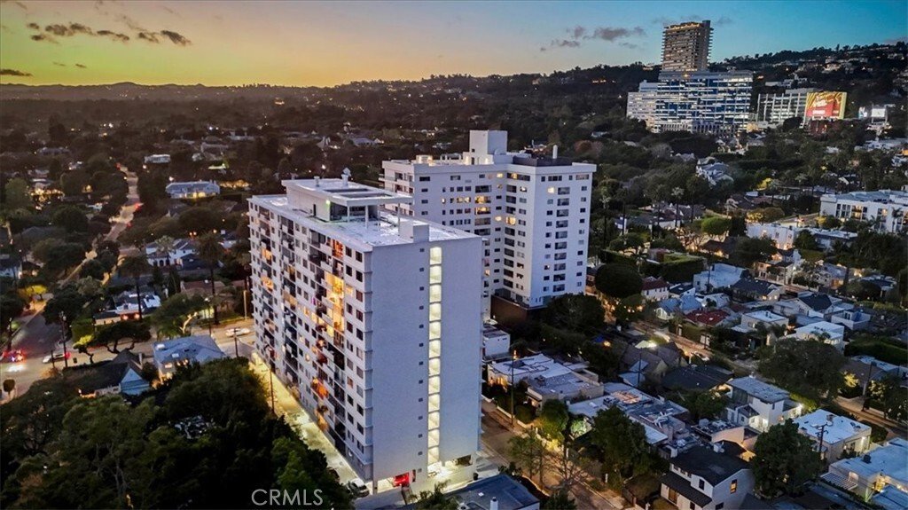 Condo in Los Angeles, California, United States 1 - 17264067