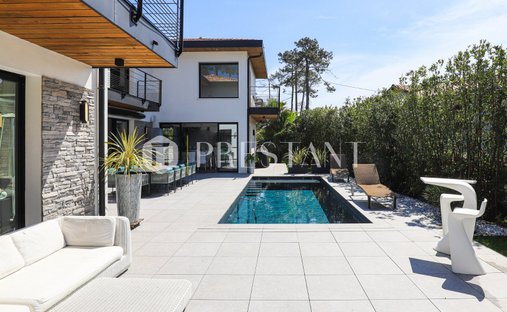 House in Anglet, Nouvelle-Aquitaine, France 1